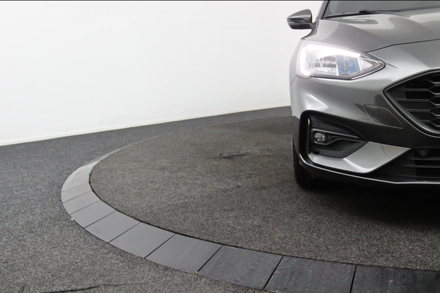Ford FOCUS Wagon 1.0 EcoBoost Hybrid ST*ECC*NAVI*ACC*CAM*HAAK*TEL* Ford FOCUS Wagon 1.0 EcoBoost Hybrid ST*ECC*NAVI*ACC*CAM*HAAK*TEL*