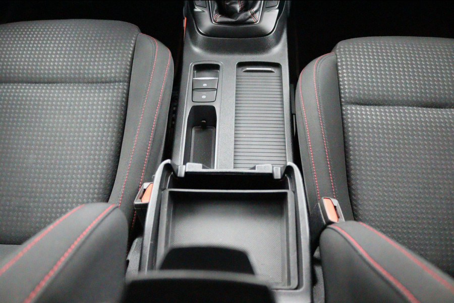 Ford FOCUS Wagon 1.0 EcoBoost Hybrid ST*ECC*NAVI*ACC*CAM*HAAK*TEL* Ford FOCUS Wagon 1.0 EcoBoost Hybrid ST*ECC*NAVI*ACC*CAM*HAAK*TEL*