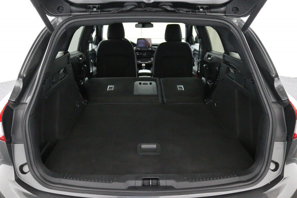 Ford FOCUS Wagon 1.0 EcoBoost Hybrid ST*ECC*NAVI*ACC*CAM*HAAK*TEL* Ford FOCUS Wagon 1.0 EcoBoost Hybrid ST*ECC*NAVI*ACC*CAM*HAAK*TEL*