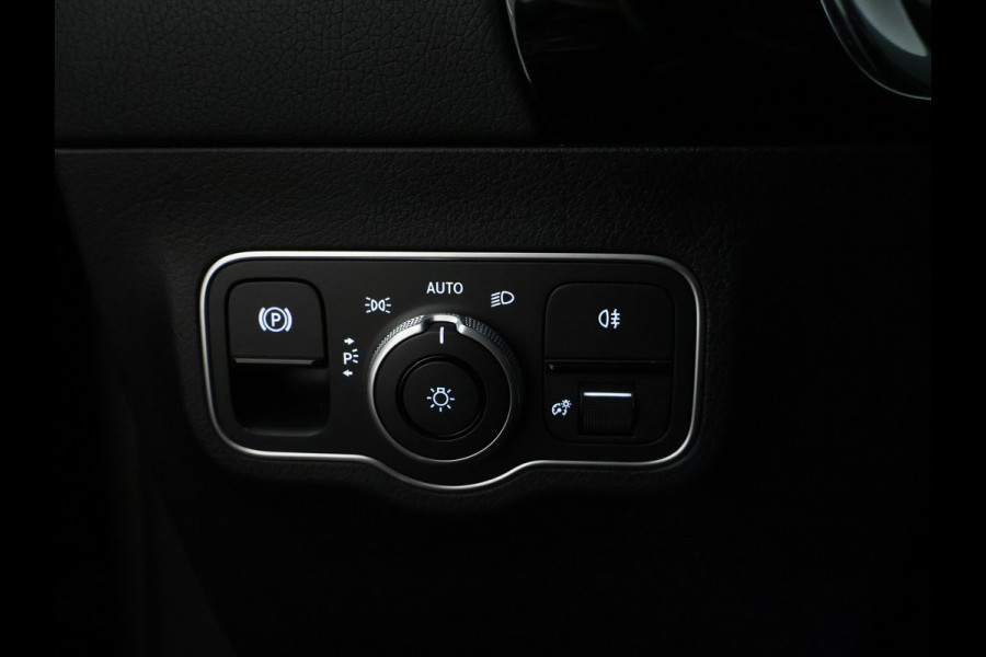 Mercedes-Benz GLA 250 e Plug-In Hybride Edition Progressive Line | Night Pakket | Multibeam Koplampen | Distronic | 11 kW Laden | Stuur en Stoelverwarming. Inclusief 24 maanden MB Certified garantie voor Europa.