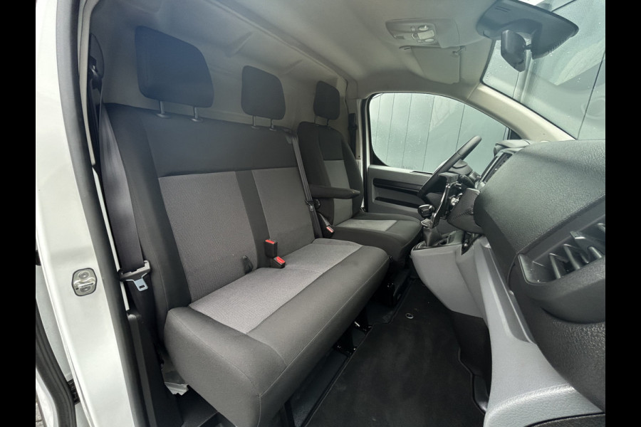 Toyota ProAce Worker 2.0 D-4D 145 PK / L2H1 / 1e EIGENAAR / 43.241 KM !! / AIRCO / CRUISE / 3-ZITS / BLUETOOTH