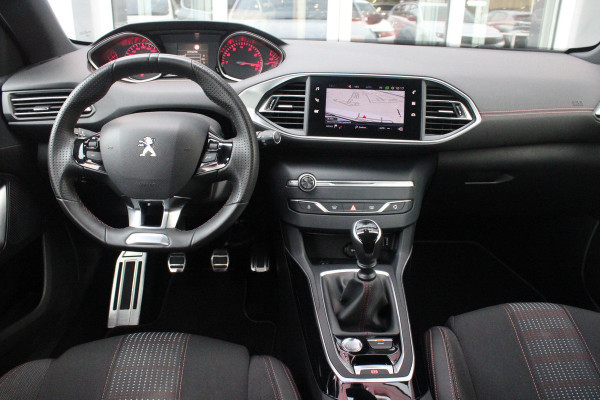 Peugeot 308 1.2 130PK GT-LINE | MASSAGE STOELEN | NAVIGATIE | APPLE CARPLAY/ANDROID AUTO | 17" LICHTMETALEN VELGEN | ALL SEASON BANDEN | FULL LED KOPLAMPEN | DAB+ RADIO | CLIMATE CONTROL | STOEL VERWARMING | CRUISE CONTROL | KEYLESS ENTRY/START | DODEHOEK BEWAKING | ACHTERUITRIJ CAMERA | PARKEERSENSOREN VOOR EN ACHTER |