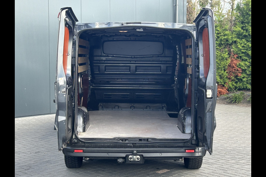 Renault Trafic 2.0 dCi WORK EDITION / L2H1 / 1e EIG. / 75.372 KM!! / AIRCO / CRUISE / NAVI / BLUETOOTH / TREKHAAK / 3-ZITS