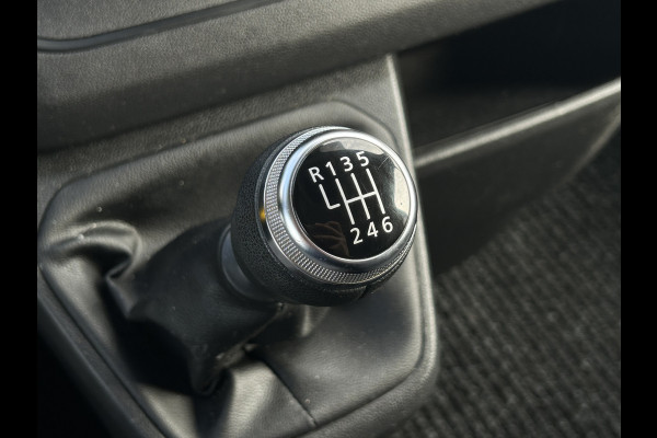 Renault Trafic 2.0 dCi WORK EDITION / L2H1 / 1e EIG. / 75.372 KM!! / AIRCO / CRUISE / NAVI / BLUETOOTH / TREKHAAK / 3-ZITS