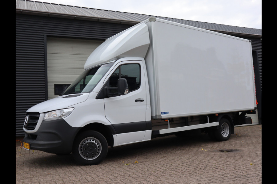 Mercedes-Benz Sprinter 515 CDI Euro 6 Automaat Bakwagen - Laadklep - Trekhaak Mercedes-Benz Sprinter 515 CDI Euro 6 Automaat Bakwagen - Laadklep - Trekhaak