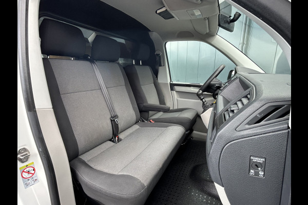 Volkswagen Transporter 2.0 TDI 102 PK / L2H1 / 1e EIG. / ALUCA INRICHTING / IMPERIAAL / TREKHAAK / AIRCO / CRUISE / BLUETOOTH / 3-ZITS Volkswagen Transporter 2.0 TDI 102 PK / L2H1 / 1e EIG. / ALUCA INRICHTING / IMPERIAAL / TREKHAAK / AIRCO / CRUISE / BLUETOOTH / 3-ZITS