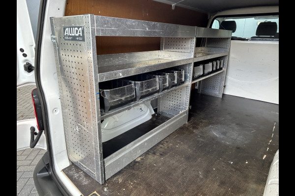 Volkswagen Transporter 2.0 TDI 102 PK / L2H1 / 1e EIG. / ALUCA INRICHTING / IMPERIAAL / TREKHAAK / AIRCO / CRUISE / BLUETOOTH / 3-ZITS Volkswagen Transporter 2.0 TDI 102 PK / L2H1 / 1e EIG. / ALUCA INRICHTING / IMPERIAAL / TREKHAAK / AIRCO / CRUISE / BLUETOOTH / 3-ZITS