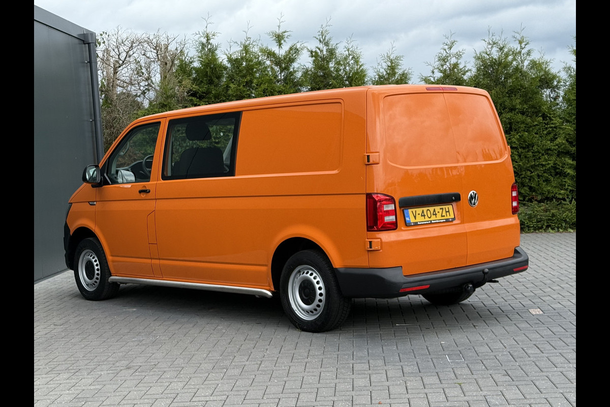 Volkswagen Transporter 2.0 TDI / L2H1 / DUBBELE CABINE / 1e EIG. / TREKHAAK / AIRCO / CRUISE / SIDEBARS