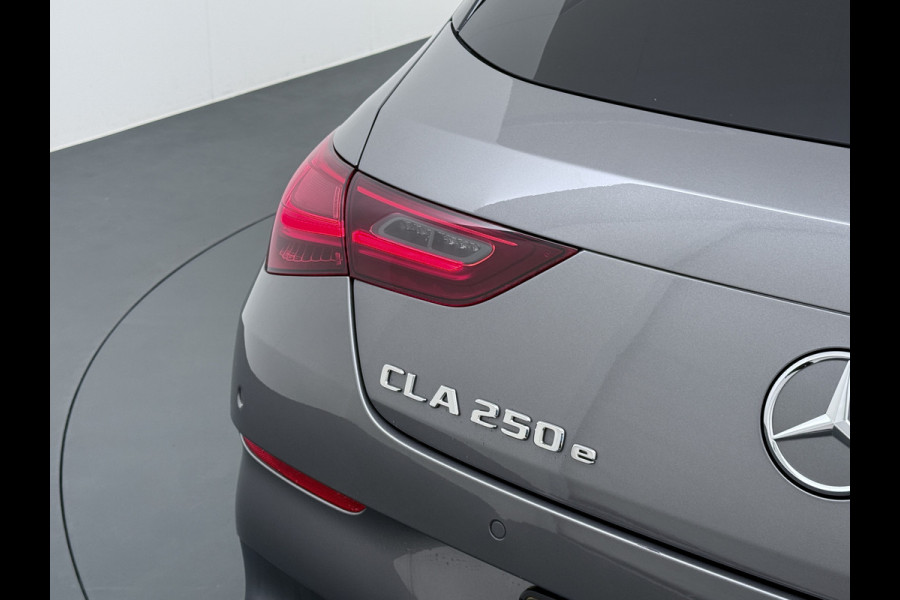 Mercedes-Benz CLA-Klasse Shooting Brake 250 e AMG line | Pano Memory Keyless HUD Multibeam 360 Camera Mercedes-Benz CLA-Klasse Shooting Brake 250 e AMG line | Pano Memory Keyless HUD Multibeam 360 Camera