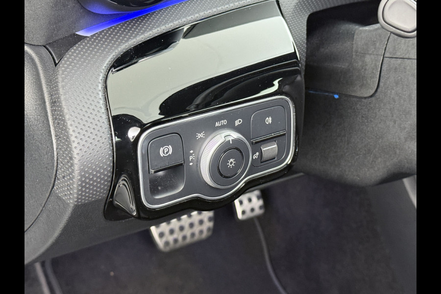 Mercedes-Benz CLA-Klasse Shooting Brake 250 e AMG line | Pano Memory Keyless HUD Multibeam 360 Camera Mercedes-Benz CLA-Klasse Shooting Brake 250 e AMG line | Pano Memory Keyless HUD Multibeam 360 Camera