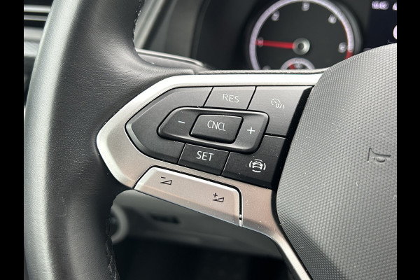 Volkswagen Transporter 2.0 TDI 150 PK AUTOMAAT DSG COMFORTLINE EXE / L2H1 / 1e EIG. / 24.504KM !! / AIRCO / CRUISE / NAVI / APPLE CARPLAY / 3 - ZITS