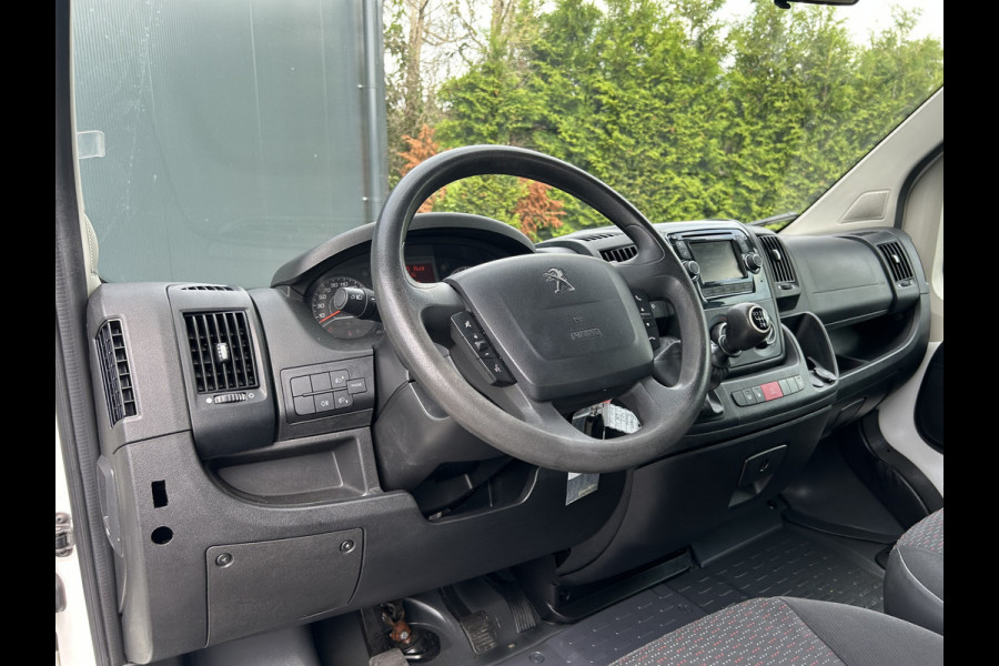 Peugeot Boxer 2.0 164 PK EURO 6 / PICK UP / OPEN LAADBAK / 49.917KM !! / 1e EIG. / 7-PERS DUBBELE CABINE / TREKHAAK / AIRCO / BLUETOOTH