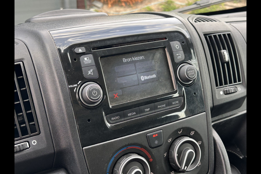 Peugeot Boxer 2.0 164 PK EURO 6 / PICK UP / OPEN LAADBAK / 49.917KM !! / 1e EIG. / 7-PERS DUBBELE CABINE / TREKHAAK / AIRCO / BLUETOOTH