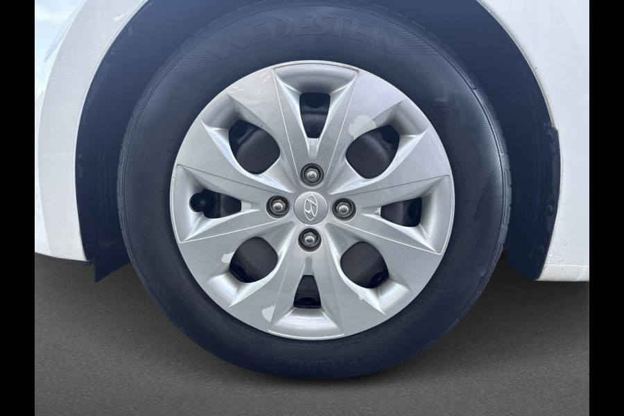 Hyundai i20 1.0 T-GDI Comfort | Navigatie | Achteruitrijcamera Hyundai i20 1.0 T-GDI Comfort | Navigatie | Achteruitrijcamera