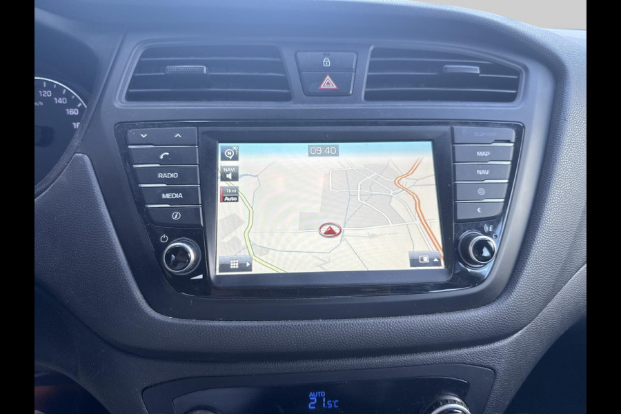 Hyundai i20 1.0 T-GDI Comfort | Navigatie | Achteruitrijcamera Hyundai i20 1.0 T-GDI Comfort | Navigatie | Achteruitrijcamera