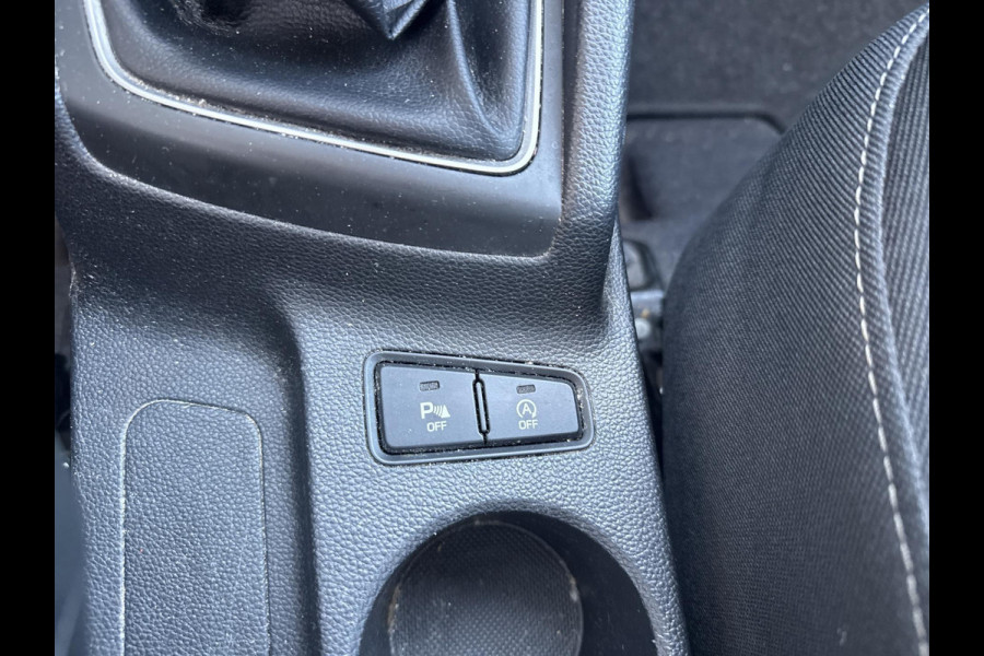 Hyundai i20 1.0 T-GDI Comfort | Navigatie | Achteruitrijcamera Hyundai i20 1.0 T-GDI Comfort | Navigatie | Achteruitrijcamera