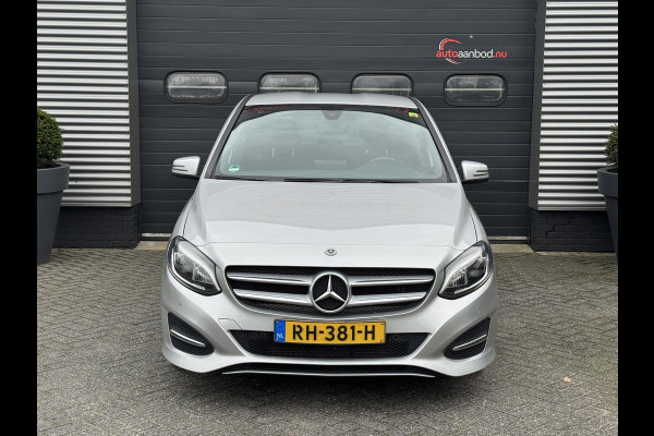 Mercedes-Benz B-Klasse 180 d Business Solution | Navigatie | Camera | Stoelverwarming | LED | Lichtmetalen Velgen | Mercedes-Benz B-Klasse 180 d Business Solution | Navigatie | Camera | Stoelverwarming | LED | Lichtmetalen Velgen |