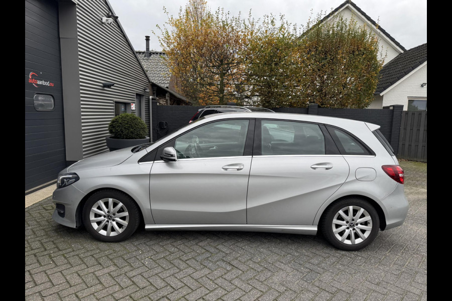 Mercedes-Benz B-Klasse 180 d Business Solution | Navigatie | Camera | Stoelverwarming | LED | Lichtmetalen Velgen | Mercedes-Benz B-Klasse 180 d Business Solution | Navigatie | Camera | Stoelverwarming | LED | Lichtmetalen Velgen |