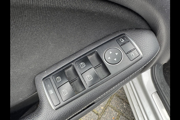 Mercedes-Benz B-Klasse 180 d Business Solution | Navigatie | Camera | Stoelverwarming | LED | Lichtmetalen Velgen | Mercedes-Benz B-Klasse 180 d Business Solution | Navigatie | Camera | Stoelverwarming | LED | Lichtmetalen Velgen |