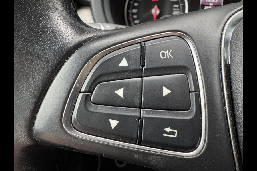 Mercedes-Benz B-Klasse 180 d Business Solution | Navigatie | Camera | Stoelverwarming | LED | Lichtmetalen Velgen | Mercedes-Benz B-Klasse 180 d Business Solution | Navigatie | Camera | Stoelverwarming | LED | Lichtmetalen Velgen |