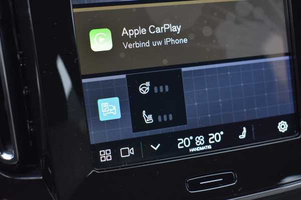 Volvo XC40 B4 211PK Automaat Plus Dark | H&K | Trekhaak | ACC | Allseasons | Camera | Elektr. stoel |