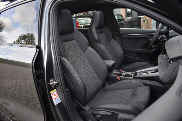 Audi A3 Sportback 35 TFSI S edition S-Line Pano Lane Kuip ACC Camera