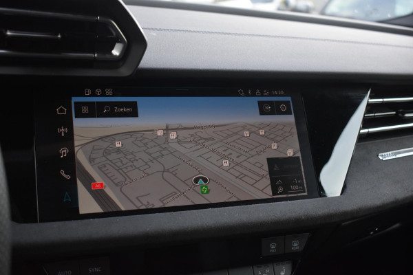 Audi A3 Sportback 35 TFSI S edition S-Line Pano Lane Kuip ACC Camera