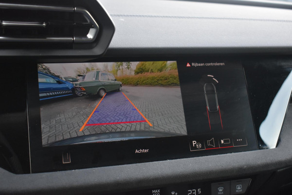 Audi A3 Sportback 35 TFSI S edition S-Line Pano Lane Kuip ACC Camera