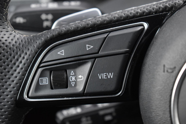 Audi A3 Sportback 35 TFSI S edition S-Line Pano Lane Kuip ACC Camera