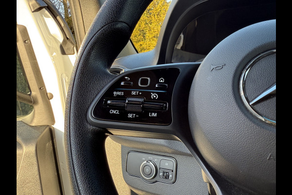 Mercedes-Benz Sprinter 317 CDI 170 PK / L3H2 / MBUX / **NETTE BUS** / AIRCO / CRUISE / CAMERA / PDC / 3-ZITS / CARPLAY Mercedes-Benz Sprinter 317 CDI 170 PK / L3H2 / MBUX / **NETTE BUS** / AIRCO / CRUISE / CAMERA / PDC / 3-ZITS / CARPLAY