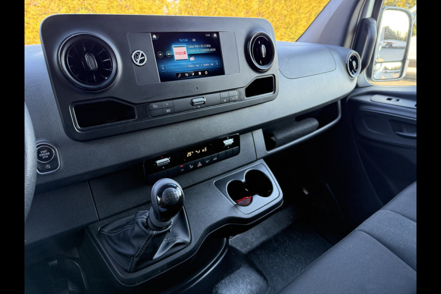 Mercedes-Benz Sprinter 317 CDI 170 PK / L3H2 / MBUX / **NETTE BUS** / AIRCO / CRUISE / CAMERA / PDC / 3-ZITS / CARPLAY Mercedes-Benz Sprinter 317 CDI 170 PK / L3H2 / MBUX / **NETTE BUS** / AIRCO / CRUISE / CAMERA / PDC / 3-ZITS / CARPLAY