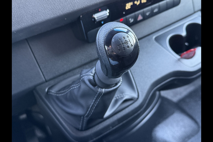 Mercedes-Benz Sprinter 317 CDI 170 PK / L3H2 / MBUX / **NETTE BUS** / AIRCO / CRUISE / CAMERA / PDC / 3-ZITS / CARPLAY Mercedes-Benz Sprinter 317 CDI 170 PK / L3H2 / MBUX / **NETTE BUS** / AIRCO / CRUISE / CAMERA / PDC / 3-ZITS / CARPLAY