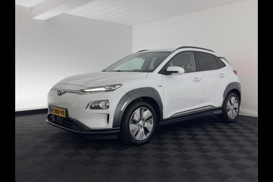 Hyundai Kona EV Premium 64 kWh {SOH-100%} [ 3-Fase ] (INCL-BTW) *LEATHER | KRELL-AUDIO | HEAD-UP | FULL-LED | NAVI-FULLMAP | DAB | ADAPT.CRUISE | KEYLESS | CAMERA | BLIND-SPOT | LANE-ASSIST | DIGI-COCKPIT | COMFORT-SEATS | 17''ALU*