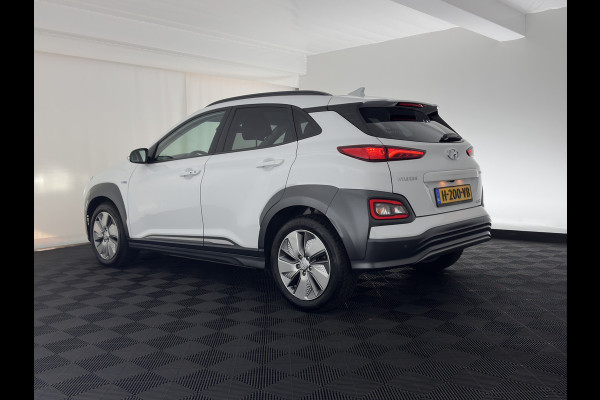 Hyundai Kona EV Premium 64 kWh {SOH-100%} [ 3-Fase ] (INCL-BTW) *LEATHER | KRELL-AUDIO | HEAD-UP | FULL-LED | NAVI-FULLMAP | DAB | ADAPT.CRUISE | KEYLESS | CAMERA | BLIND-SPOT | LANE-ASSIST | DIGI-COCKPIT | COMFORT-SEATS | 17''ALU*