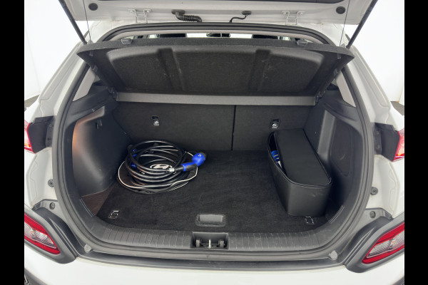 Hyundai Kona EV Premium 64 kWh {SOH-100%} [ 3-Fase ] (INCL-BTW) *LEATHER | KRELL-AUDIO | HEAD-UP | FULL-LED | NAVI-FULLMAP | DAB | ADAPT.CRUISE | KEYLESS | CAMERA | BLIND-SPOT | LANE-ASSIST | DIGI-COCKPIT | COMFORT-SEATS | 17''ALU*