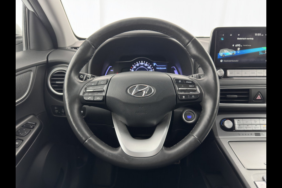 Hyundai Kona EV Premium 64 kWh {SOH-100%} [ 3-Fase ] (INCL-BTW) *LEATHER | KRELL-AUDIO | HEAD-UP | FULL-LED | NAVI-FULLMAP | DAB | ADAPT.CRUISE | KEYLESS | CAMERA | BLIND-SPOT | LANE-ASSIST | DIGI-COCKPIT | COMFORT-SEATS | 17''ALU*