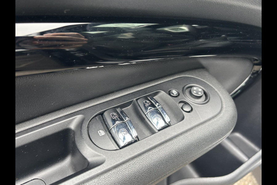 MINI Clubman 1.5 Cooper Richmond Park Edition PANO| CAMERA| STOELVERW. | LEER| KEYLESS| RIJKLAARPRIJS INCL. 12 MND BOVAG GARANTIE MINI Clubman 1.5 Cooper Richmond Park Edition PANO| CAMERA| STOELVERW. | LEER| KEYLESS| RIJKLAARPRIJS INCL. 12 MND BOVAG GARANTIE