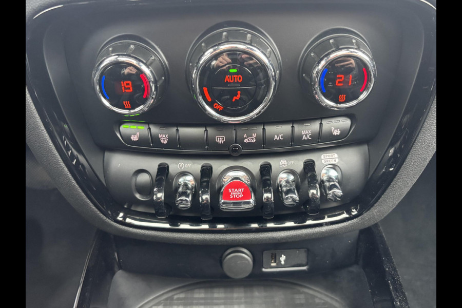 MINI Clubman 1.5 Cooper Richmond Park Edition PANO| CAMERA| STOELVERW. | LEER| KEYLESS| RIJKLAARPRIJS INCL. 12 MND BOVAG GARANTIE MINI Clubman 1.5 Cooper Richmond Park Edition PANO| CAMERA| STOELVERW. | LEER| KEYLESS| RIJKLAARPRIJS INCL. 12 MND BOVAG GARANTIE