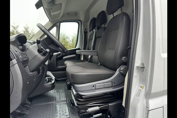 Opel Movano 2.2D 120 PK 3.5T E6 / L3H2 / !! 11.543 KM !! / IMPERIAAL / TREKHAAK / CAMERA / ECC / CRUISE / NAVI