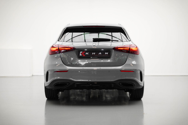 Mercedes-Benz A-Klasse A250 e AMG Line |Pano|ALPINEGRAU|Ambient|Dodehoek| Mercedes-Benz A-Klasse A250 e AMG Line |Pano|ALPINEGRAU|Ambient|Dodehoek|