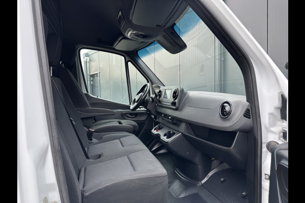 Mercedes-Benz Sprinter 516 CDI 164 PK AUTOMAAT / L2H2 / 3.500 KG AHG / DUBBEL LUCHT Mercedes-Benz Sprinter 516 CDI 164 PK AUTOMAAT / L2H2 / 3.500 KG AHG / DUBBEL LUCHT