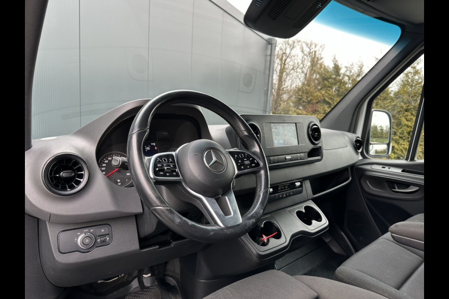 Mercedes-Benz Sprinter 516 CDI 164 PK AUTOMAAT / L2H2 / 3.500 KG AHG / DUBBEL LUCHT Mercedes-Benz Sprinter 516 CDI 164 PK AUTOMAAT / L2H2 / 3.500 KG AHG / DUBBEL LUCHT