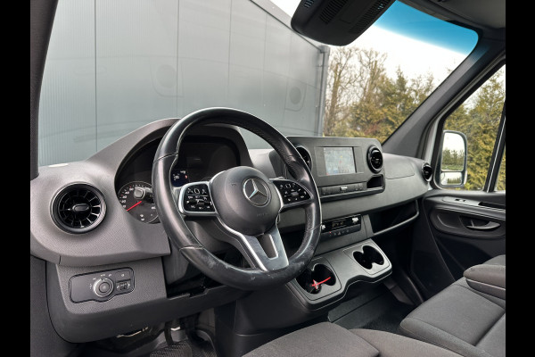 Mercedes-Benz Sprinter 516 CDI 164 PK AUTOMAAT / L2H2 / 3.500 KG AHG / DUBBEL LUCHT Mercedes-Benz Sprinter 516 CDI 164 PK AUTOMAAT / L2H2 / 3.500 KG AHG / DUBBEL LUCHT