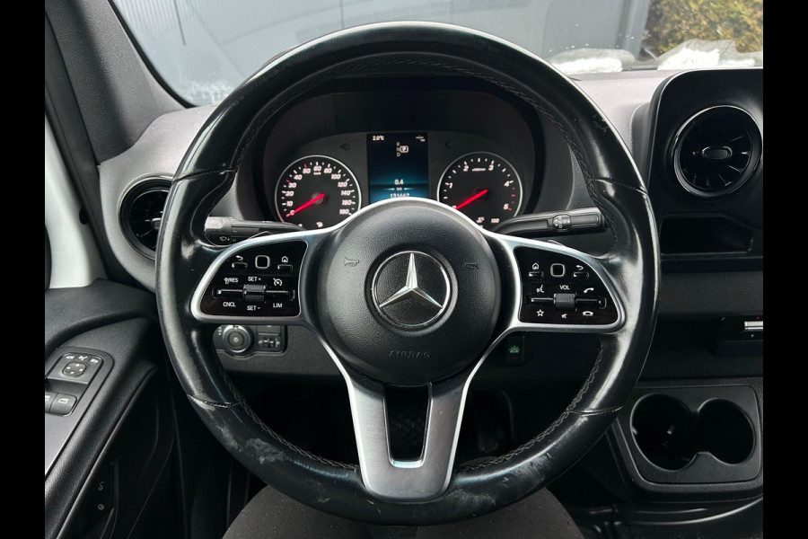 Mercedes-Benz Sprinter 516 CDI 164 PK AUTOMAAT / L2H2 / 3.500 KG AHG / DUBBEL LUCHT Mercedes-Benz Sprinter 516 CDI 164 PK AUTOMAAT / L2H2 / 3.500 KG AHG / DUBBEL LUCHT