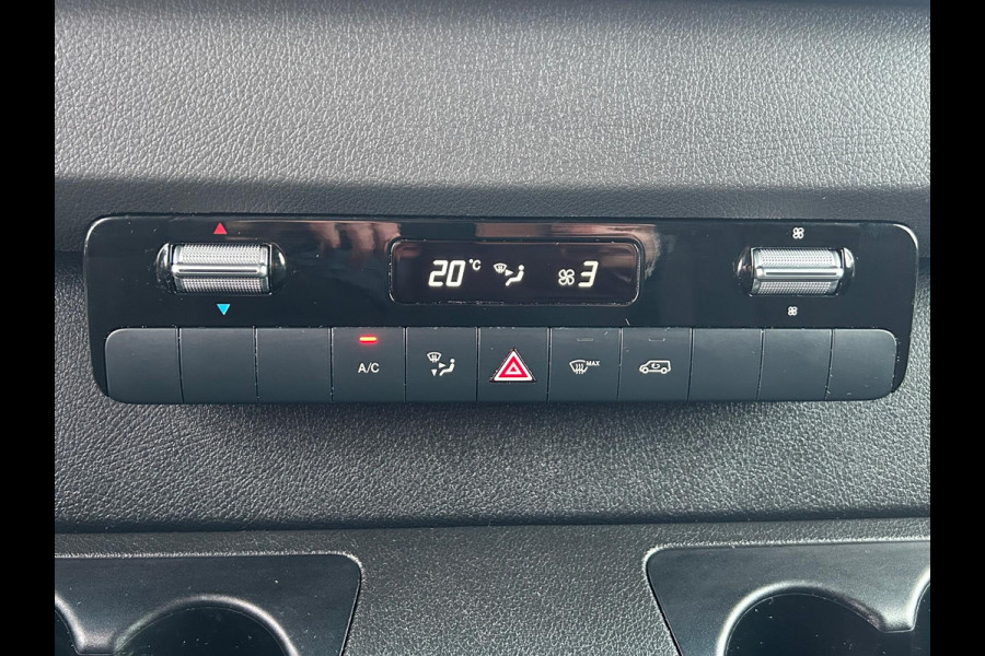 Mercedes-Benz Sprinter 516 CDI 164 PK AUTOMAAT / L2H2 / 3.500 KG AHG / DUBBEL LUCHT Mercedes-Benz Sprinter 516 CDI 164 PK AUTOMAAT / L2H2 / 3.500 KG AHG / DUBBEL LUCHT