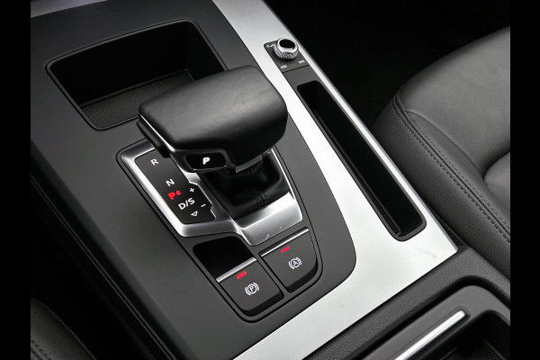 Audi Q5 55 TFSI e S-Line edition Competition(Dealer OndH, Navi, Carplay, Digi Dash, StoelV, Adapt Cruise, Parkeersensoren, Etc) Audi Q5 55 TFSI e S-Line edition Competition(Dealer OndH, Navi, Carplay, Digi Dash, StoelV, Adapt Cruise, Parkeersensoren, Etc)
