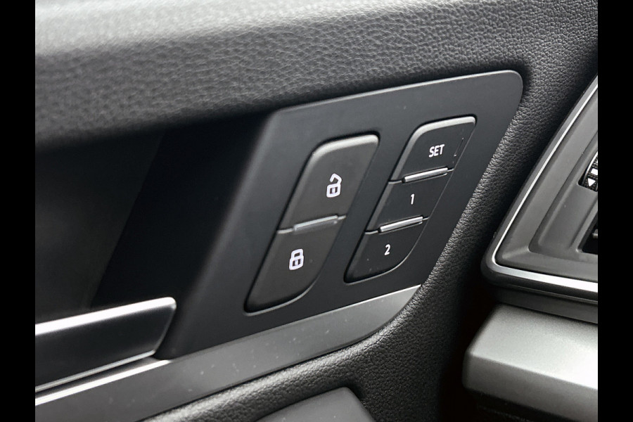 Audi Q5 55 TFSI e S-Line edition Competition(Dealer OndH, Navi, Carplay, Digi Dash, StoelV, Adapt Cruise, Parkeersensoren, Etc) Audi Q5 55 TFSI e S-Line edition Competition(Dealer OndH, Navi, Carplay, Digi Dash, StoelV, Adapt Cruise, Parkeersensoren, Etc)