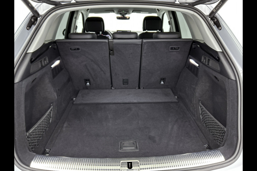 Audi Q5 55 TFSI e S-Line edition Competition(Dealer OndH, Navi, Carplay, Digi Dash, StoelV, Adapt Cruise, Parkeersensoren, Etc) Audi Q5 55 TFSI e S-Line edition Competition(Dealer OndH, Navi, Carplay, Digi Dash, StoelV, Adapt Cruise, Parkeersensoren, Etc)