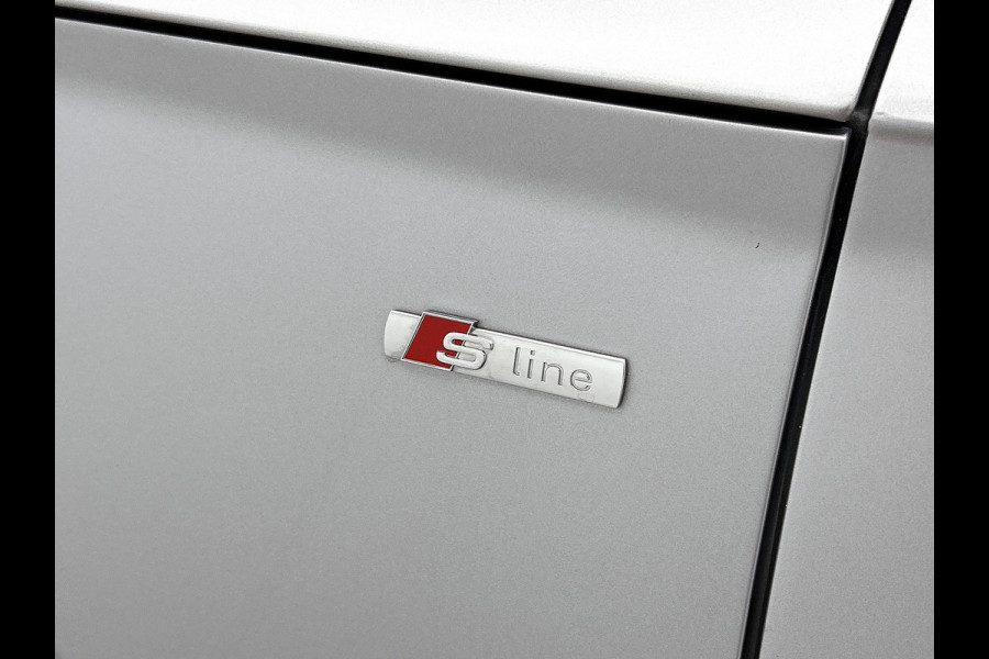 Audi Q5 55 TFSI e S-Line edition Competition(Dealer OndH, Navi, Carplay, Digi Dash, StoelV, Adapt Cruise, Parkeersensoren, Etc) Audi Q5 55 TFSI e S-Line edition Competition(Dealer OndH, Navi, Carplay, Digi Dash, StoelV, Adapt Cruise, Parkeersensoren, Etc)