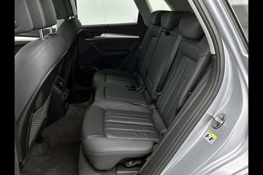 Audi Q5 55 TFSI e S-Line edition Competition(Dealer OndH, Navi, Carplay, Digi Dash, StoelV, Adapt Cruise, Parkeersensoren, Etc) Audi Q5 55 TFSI e S-Line edition Competition(Dealer OndH, Navi, Carplay, Digi Dash, StoelV, Adapt Cruise, Parkeersensoren, Etc)